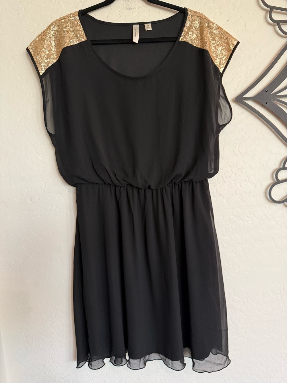 TACERA Black Chiffon Dress with Gold Sequin Shoulders - XL